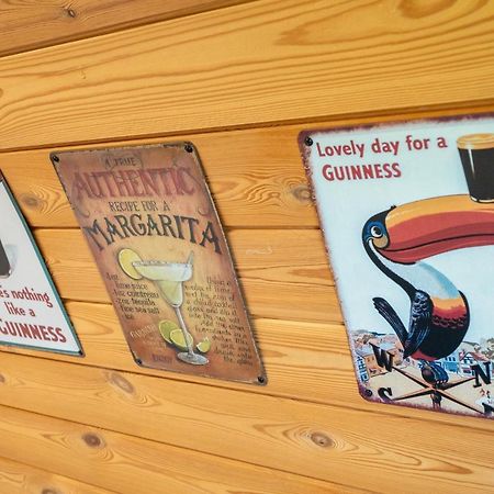 Lanterns Shepherds Huts & Glamping Happisburgh Eksteriør billede